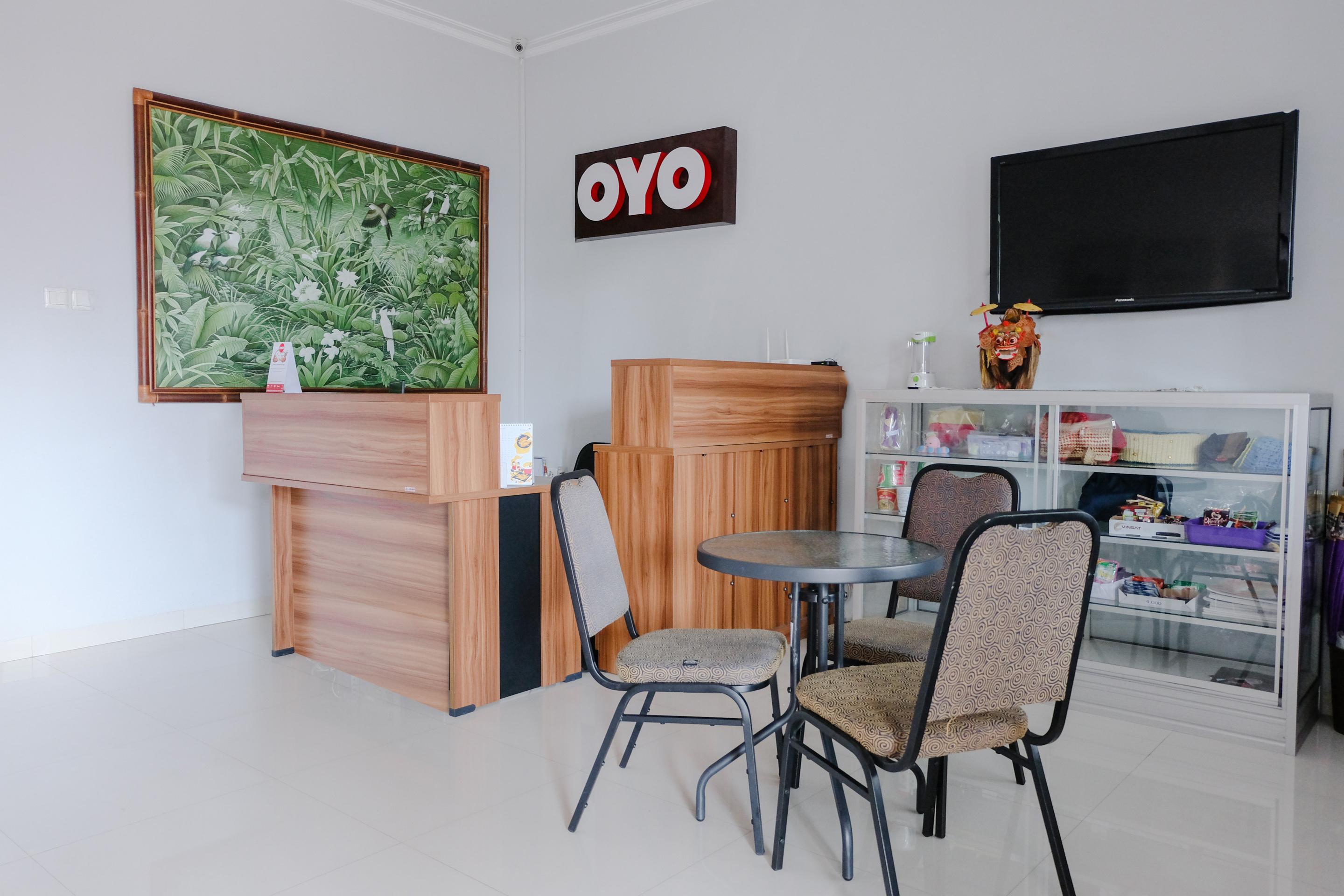 Super Oyo 995 Alice'S Homestay Syariah Jembel Exterior foto
